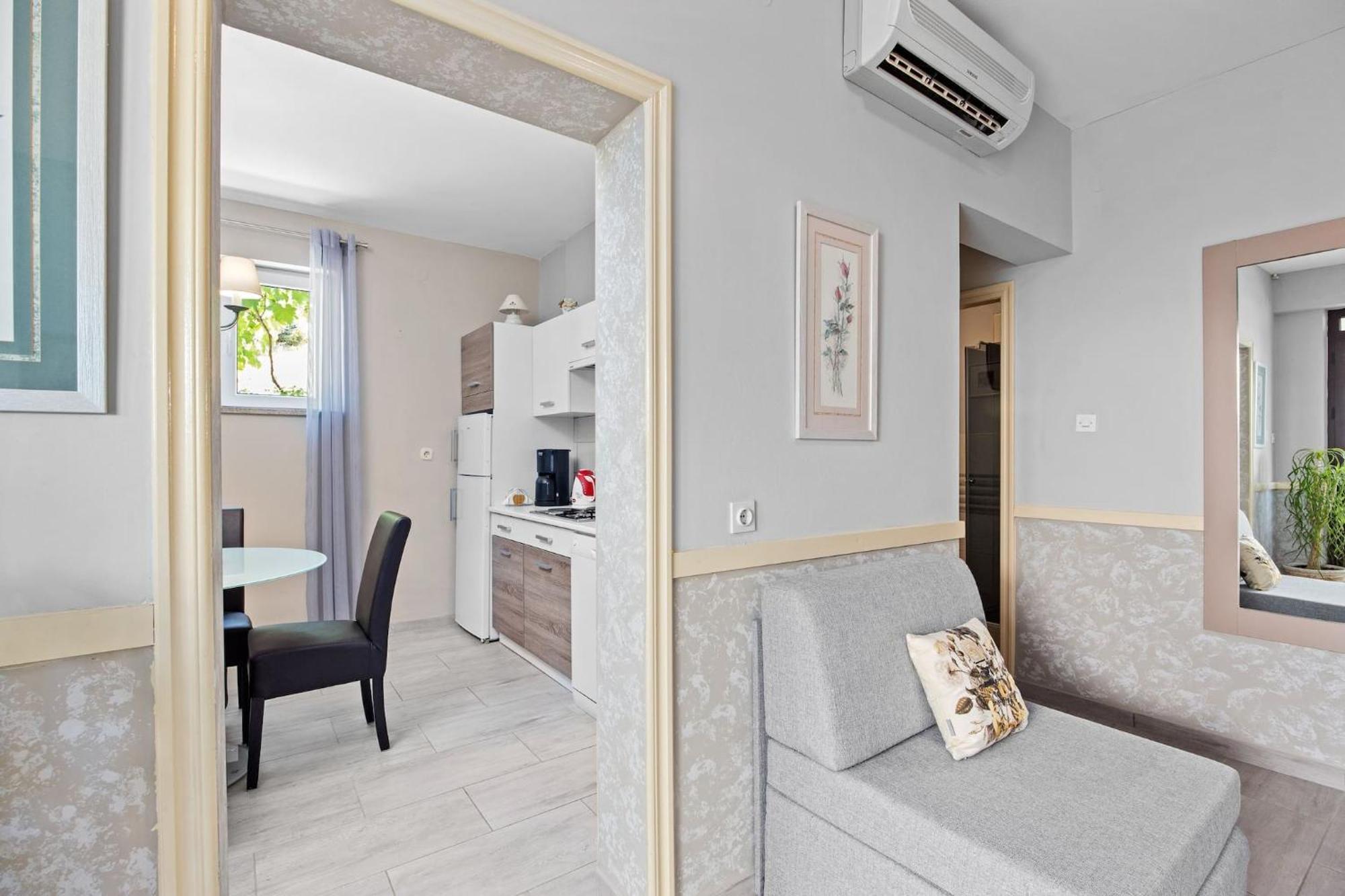 Apartments Lady M 라벡 외부 사진
